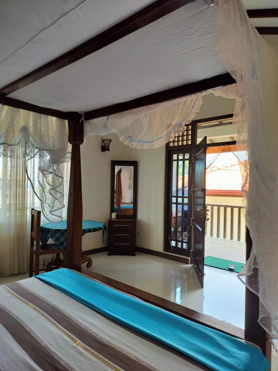 Nancy Guest Hotel Mirissa Exterior photo